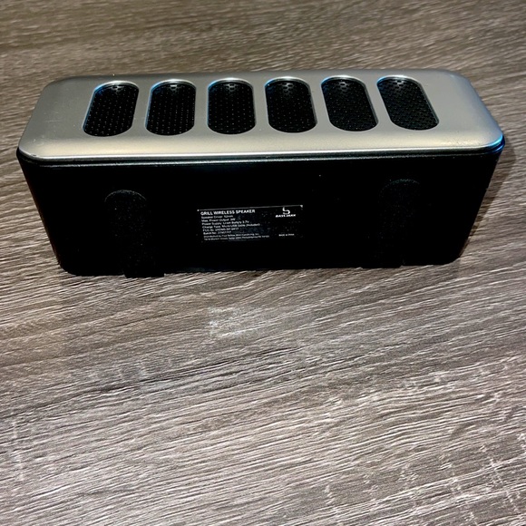 Grill Wireless Speaker - Picture 5 of 7